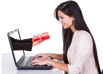 অনলাইনে পণ্যের ক্রয় বিক্রয়ের হার বাড়ছে