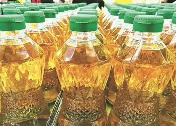 দেশের ইতিহাসে সর্বোচ্চ দামে বিক্রি হচ্ছে সয়াবিন তেল