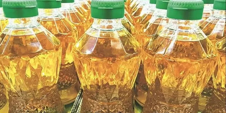 দেশের ইতিহাসে সর্বোচ্চ দামে বিক্রি হচ্ছে সয়াবিন তেল