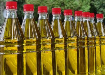 পাম তেলের দাম লিটারে ৪ টাকা বেড়েছে