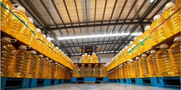 আবারো বাড়ছে খাবার তেলের দাম