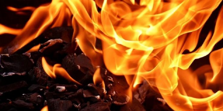 ক্লাসরুমের ভয়াবহ আগুনে ২৫ শিশুর মৃত্যু