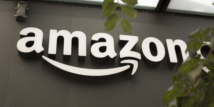 ২০২ কোটি টাকা জরিমানা অ্যামাজনকে