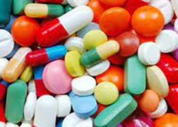 নেই’ সরকারি ওষুধ হাসপাতালে,মিলছে পাশের ফার্মেসিতে