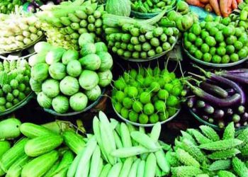 ক্রেতাদের নাভিশ্বাস,কাঁচাবাজারে আগুন