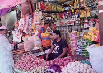 চুরি হচ্ছে ভোজ্যতেল, নাজেহাল ক্রেতা-বিক্রেতারা