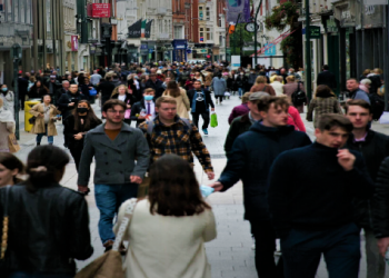 আয়ারল্যান্ডেও যুদ্ধের প্রভাব, বিপর্যস্ত মানুষের জীবনযাত্রা