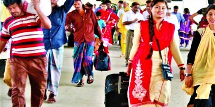 ঈদে ১ দিন বাড়তি ছুটি নিলেই পাচ্ছে ৯ দিনের ছুটি