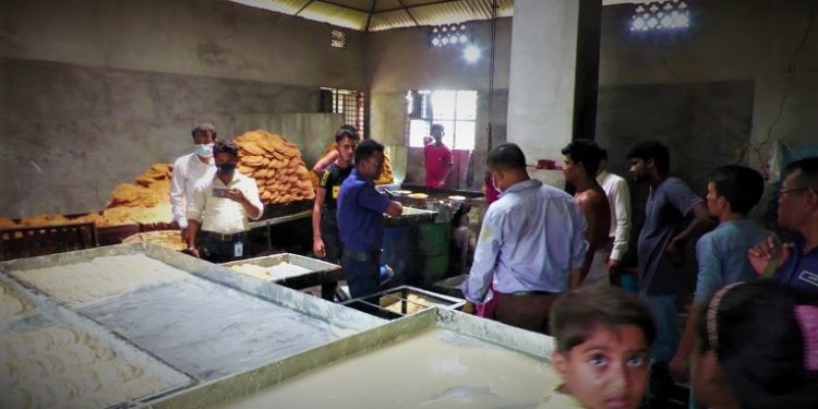 লাচ্ছা সেমাই ও গুঁড়া হলুদের ভেজালে জরিমানায় আসক্ত বিভিন্ন প্রতিষ্ঠান