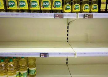 ‘বেড়েছে মাত্রাতিরিক্ত সংকট, বাজার ঘুড়ে মিলছে না তেল’