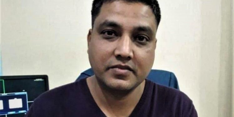 সিলেট বুশরা মোটরসের ব্যবস্থাপনা পরিচালক প্রতারক আজাদ গ্রেফতার