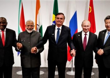 ডলারের আধিপত্য রুখতে আসছে ব্রিকসের নতুন আন্তর্জাতিক মুদ্রা