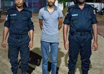 র‌্যাব-৭ কর্তৃক আটক সীতাকুন্ডের  আলোচিত গণধর্ষণ মামলার অন্যতম প্রধান ও ১০ মামলার আসামী