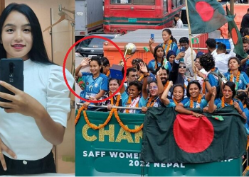 ছাদখোলা বাসে বিলবোর্ডে ধাক্কা লেগে ঋতুপর্ণার মাথায় দুই সেলাই