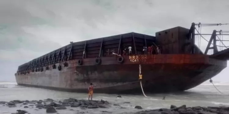 মূল রহস্য উদঘাটন হলো সেন্ট মার্টিন দ্বীপে আটকে পড়া ‘ভূতুড়ে জাহাজ’ এর