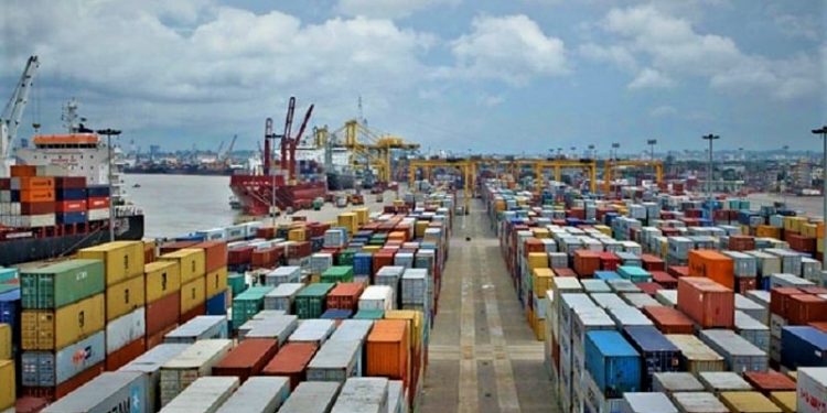 ১৩১৬ কোটি ডলারের পোশাক আমদানি বাংলাদেশ থেকে ইইউতে