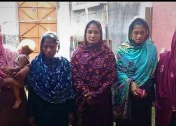 জয়পুরহাটে চুরি ও পকেট মারতে গিয়ে নাসিরনগর ধরমন্ডরের পাঁচ নারী আটক