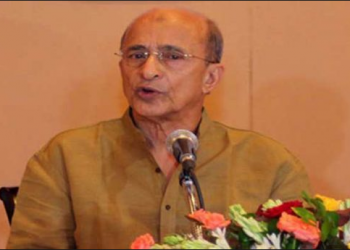 দিনে বিদ্যুৎ ব্যবহার না করার শপথ নিন: জ্বালানি উপদেষ্টা