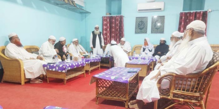 মাঠে নামছে হেফাজত