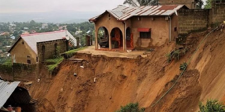 বন্যা-ভূমিধসে কঙ্গোতে মৃত্যু বেড়ে ১৬৯
