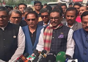 প্রধানমন্ত্রী ছাড়া কেউ দলের জন্য অপরিহার্য নন : কাদের