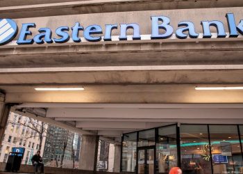 অভিজ্ঞতা ছাড়াই রিলেশনশিপ অফিসার নিয়োগ দেবে ইস্টার্ন ব্যাংক