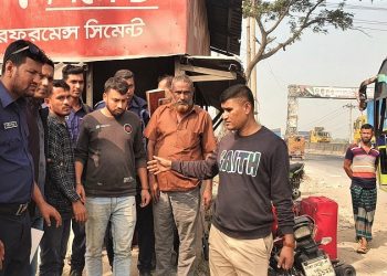 তল্লাশিতে রিলাক্সের বাসে মিললো ৩৬ হাজার ইয়াবা