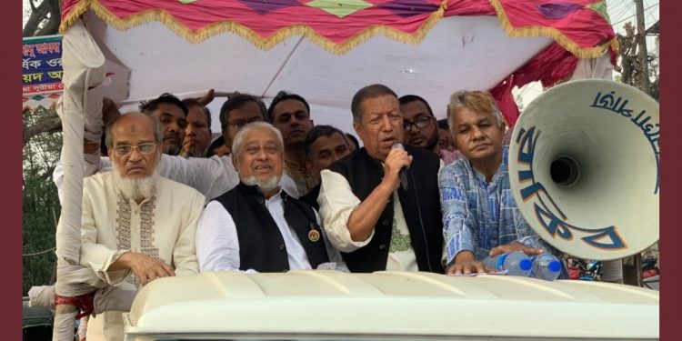 বোয়ালখালী উপজেলা নির্বাচনে নৌকা প্রার্থীর জনসংযোগ