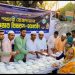 ছাত্রনেতা আহাদের পক্ষ থেকে রোজদারদের ইফতার বিতরণ