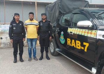 ০৮ মামলার পলাতক আসামি শীর্ষ সন্ত্রাসী ধামা জুয়েল গ্রেফতার