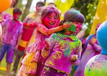 আজ বাঙালিদের রঙের উৎসব দোল পূর্ণিমা