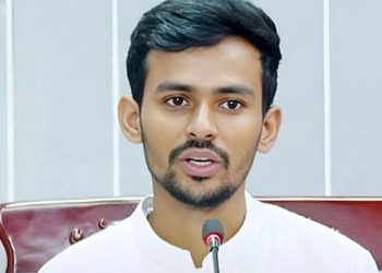 মুরাদনগরে নারীকে নির্যাতনের ঘটনায় আসিফ মাহমুদের স্ট্যাটাস