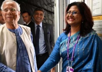 লন্ডন পৌঁছেছেন প্রধান উপদেষ্টা ড. মুহাম্মদ ইউনূস