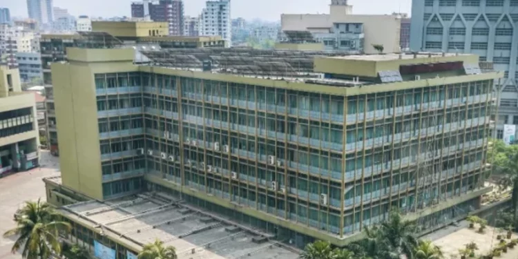 আইএমএফের ১৩০ কোটি ডলার একসঙ্গে পাচ্ছে বাংলাদেশ