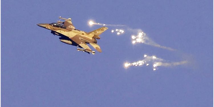 ইরানের দক্ষিণ-পশ্চিমাঞ্চলীয় এলাকায় নতুন করে হামলা শুরু করেছে ইসরায়েল