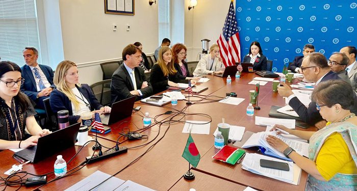 ভারতের চেয়ে কম শুল্কের ইঙ্গিত দিয়েছে যুক্তরাষ্ট্র বাংলাদেশী পণ্যের