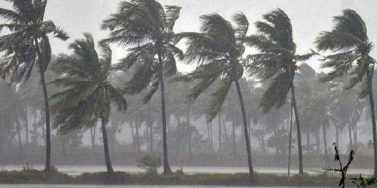 পার্বত্য ৫ জেলায় ভূমিধসের শঙ্কা, ৭ অঞ্চলে ঝড়-বৃষ্টির পূর্বাভাস