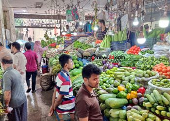 বাজারে অস্থিরতা হুট করে