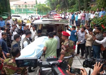 চক্ষুদান ‘সন্ধানী’তে সাবেক সেনাপ্রধান হারুনের