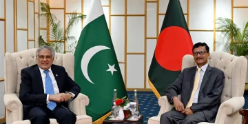 সোনারগাঁও এ তৌহিদ হোসেন-ইসহাক দারের বৈঠক