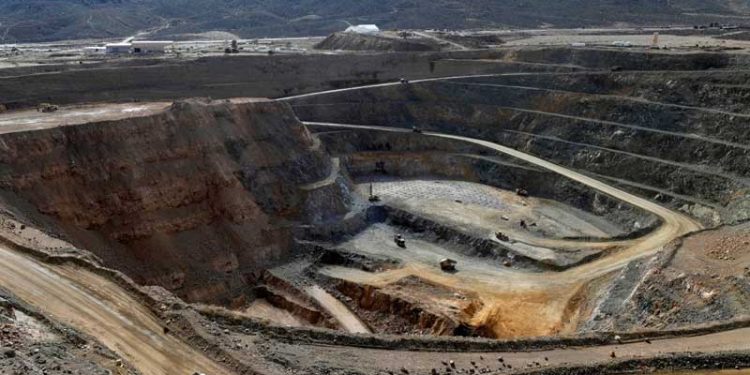 ছয় মাসের সর্বোচ্চে চীন থেকে দুষ্প্রাপ্য খনিজ রফতানি