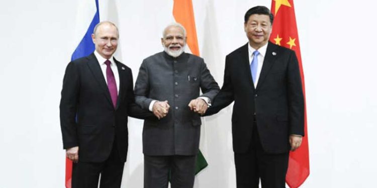 ভারত ও চীনের সঙ্গে সম্পর্ক ঝালিয়ে নিল রাশিয়া বৈঠকের আগে ট্রাম্পের সঙ্গে