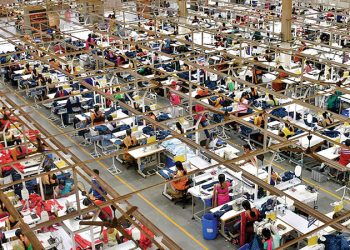 বৈশ্বিক ব্র্যান্ডগুলো স্থগিত করছে ভারতে ক্রয়াদেশ