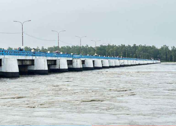 ভয়াবহ বিপদের আভাসে খোলা হলো তিস্তার ৪৪ গেইট