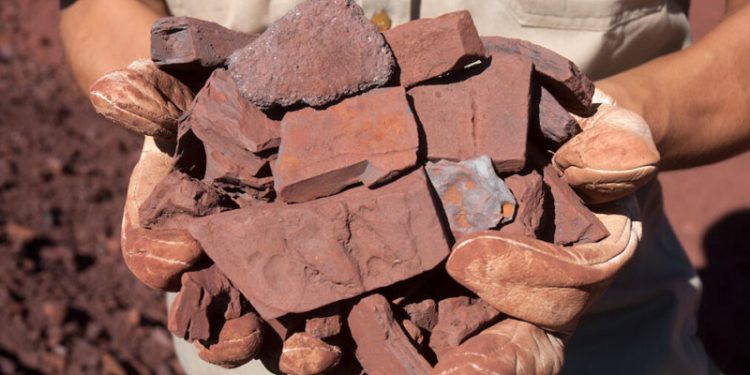 বেড়েছে আকরিক লোহার দাম টানা তৃতীয় দিনের মতো