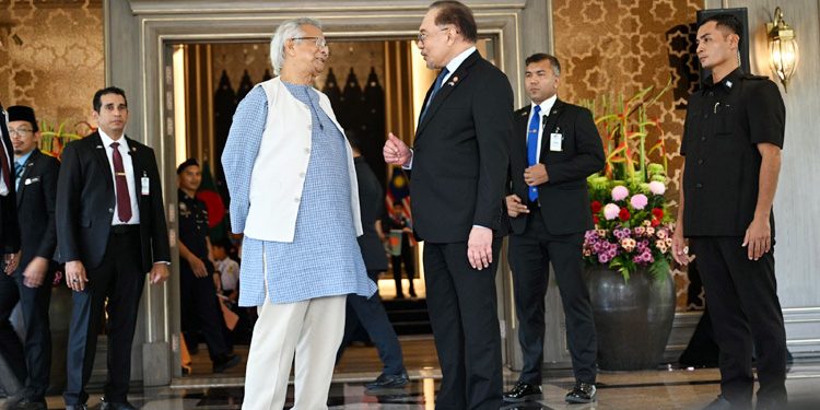 বাংলাদেশিদের জন্য উন্মুক্ত রাখার আহ্বান মালয়েশিয়ার শ্রমবাজার