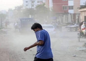 ‘সংবেদনশীলদের জন্য অস্বাস্থ্যকর’ ঢাকার বাতাস ছুটির দিনে