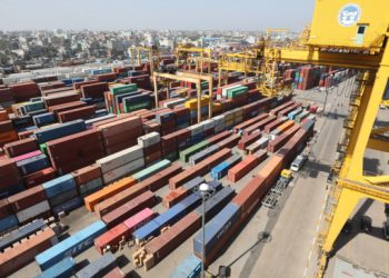 চট্টগ্রাম বন্দরে জট কাস্টমস বিলম্বে