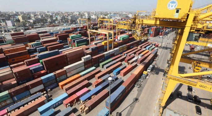 চট্টগ্রাম বন্দরে জট কাস্টমস বিলম্বে