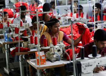 ভারত থেকে অর্ডার স্থগিত করল ২৫ শতাংশ শুল্ক কার্যকর হতেই মার্কিন বস্ত্র ক্রেতারা